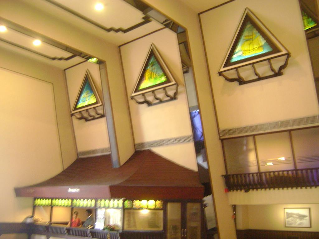 Malabar Palace Kozhikode Exterior foto