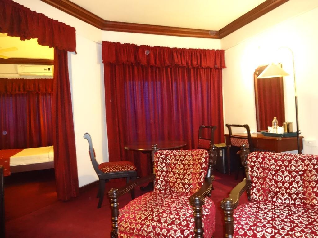 Malabar Palace Kozhikode Exterior foto